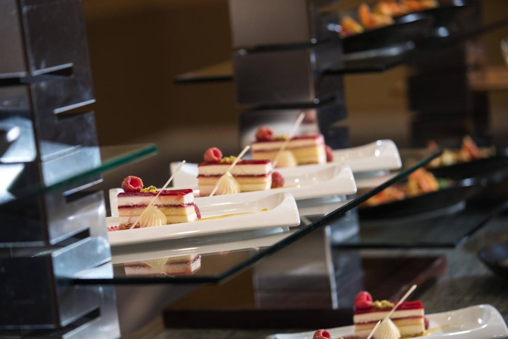 Renaissance Schaumburg Convention Center Hotel Екстер'єр фото