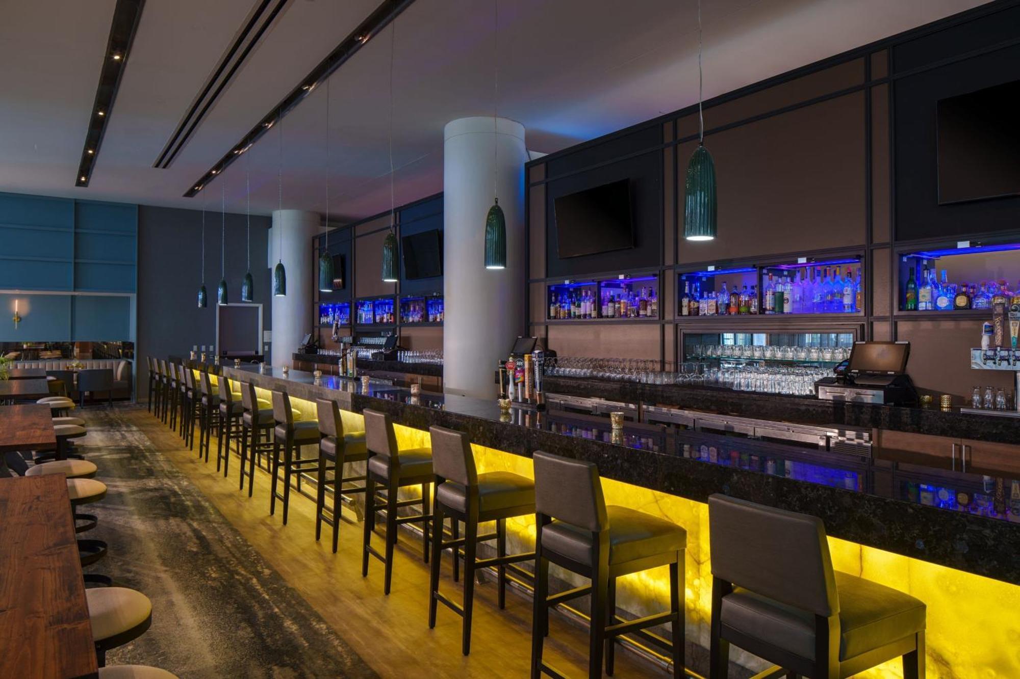 Renaissance Schaumburg Convention Center Hotel Екстер'єр фото
