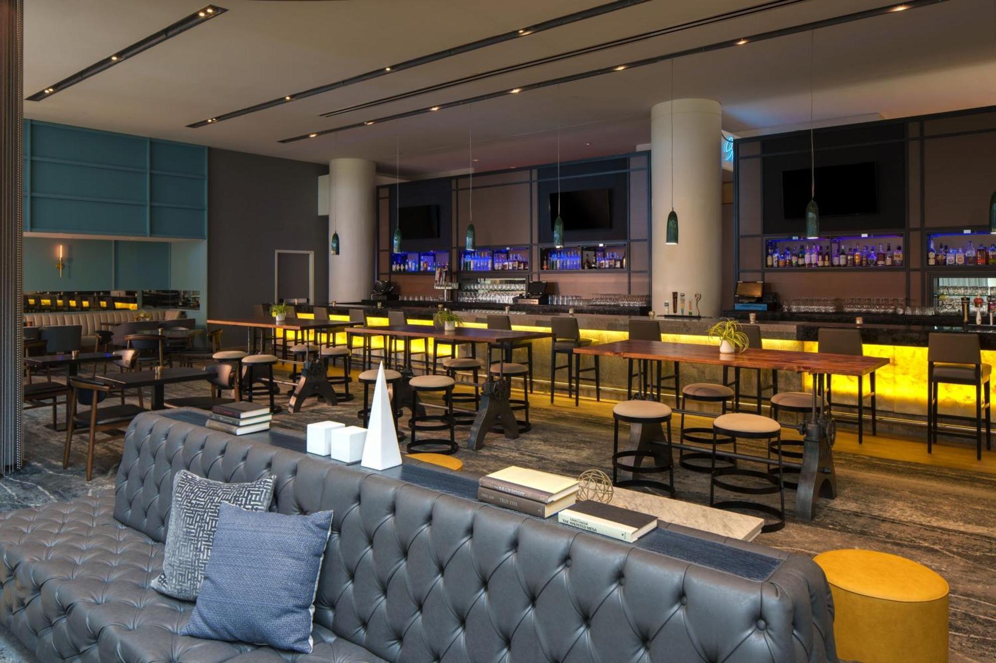 Renaissance Schaumburg Convention Center Hotel Екстер'єр фото