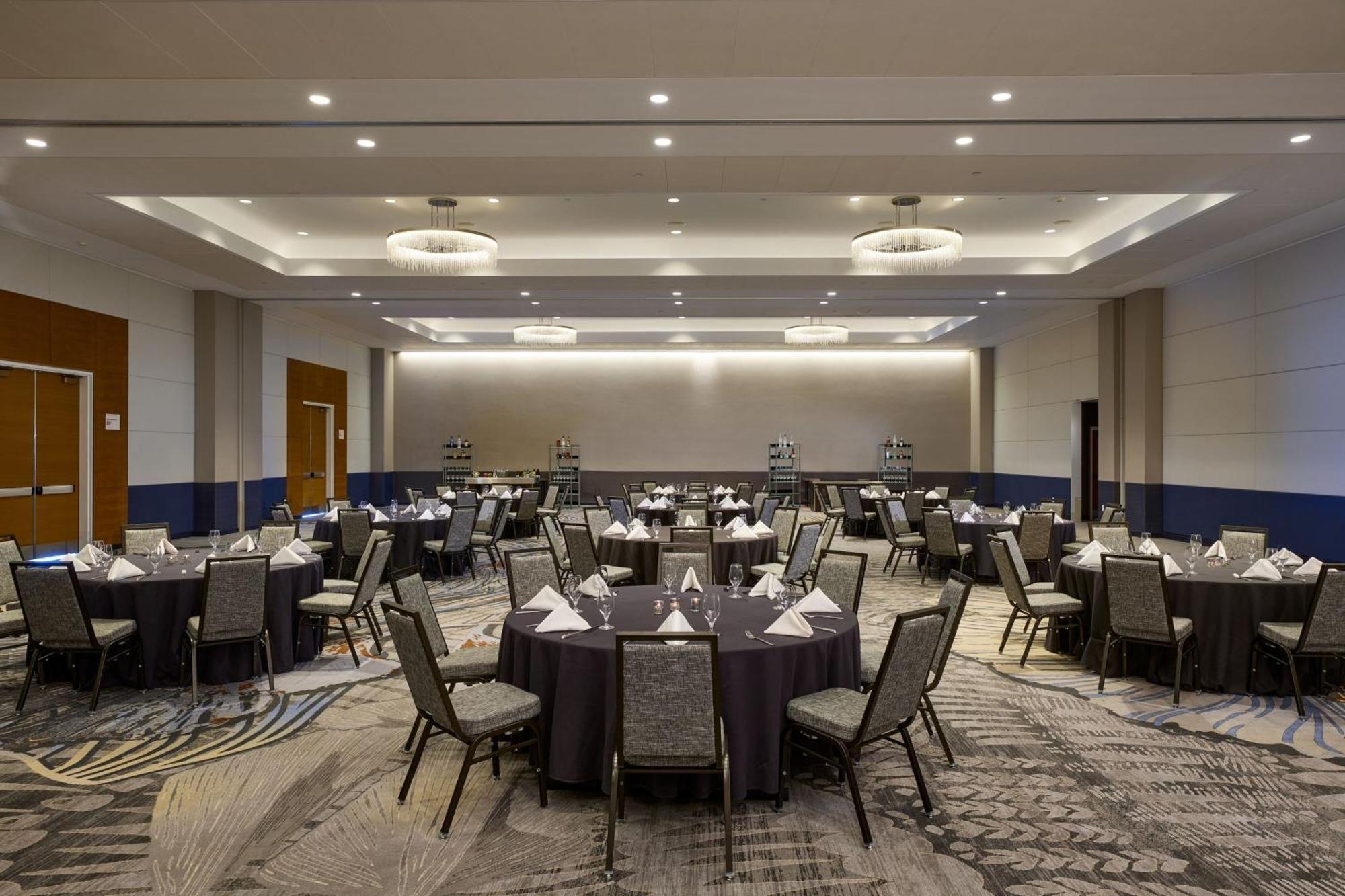 Renaissance Schaumburg Convention Center Hotel Екстер'єр фото