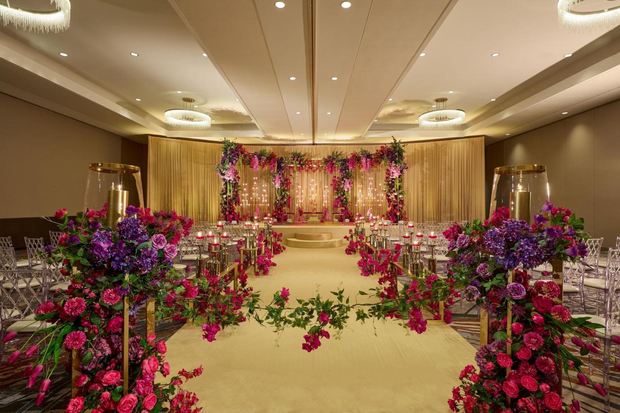 Renaissance Schaumburg Convention Center Hotel Екстер'єр фото