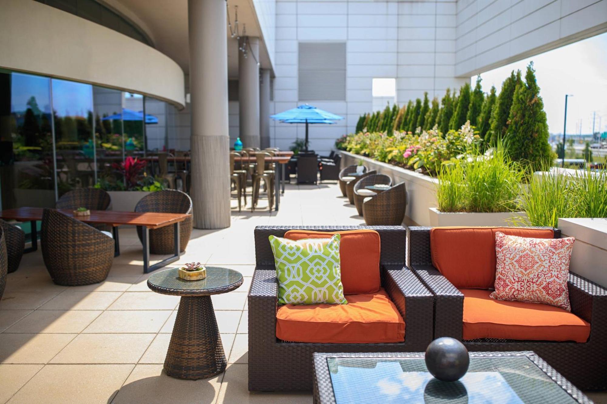 Renaissance Schaumburg Convention Center Hotel Екстер'єр фото